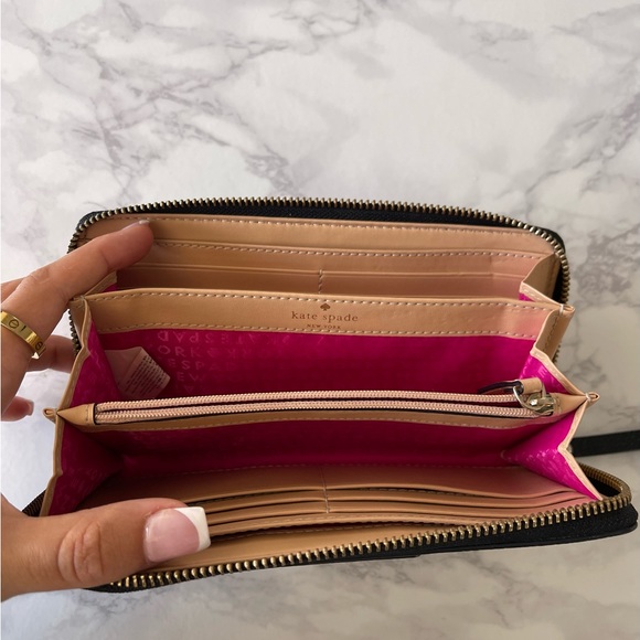 Kate Spade Wallet - Picture 4 of 5